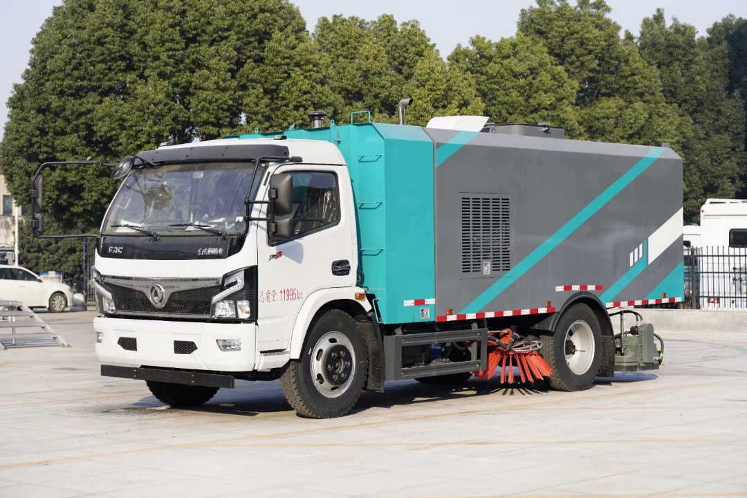 東風多利卡干濕兩用吸塵車