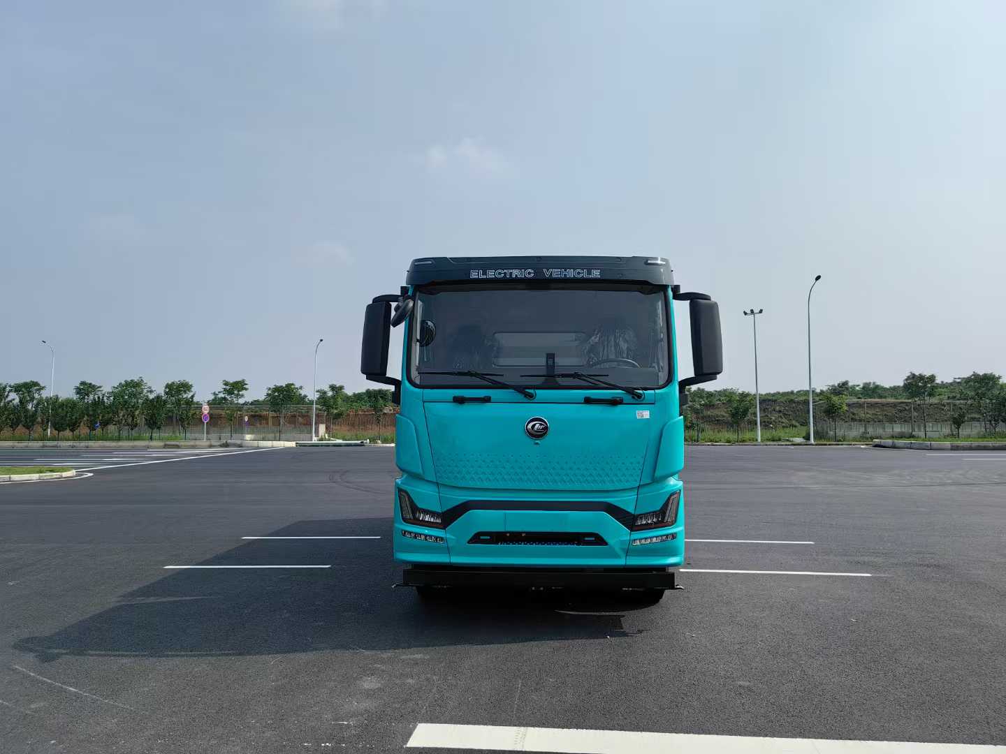 壹為18T純電動洗掃車