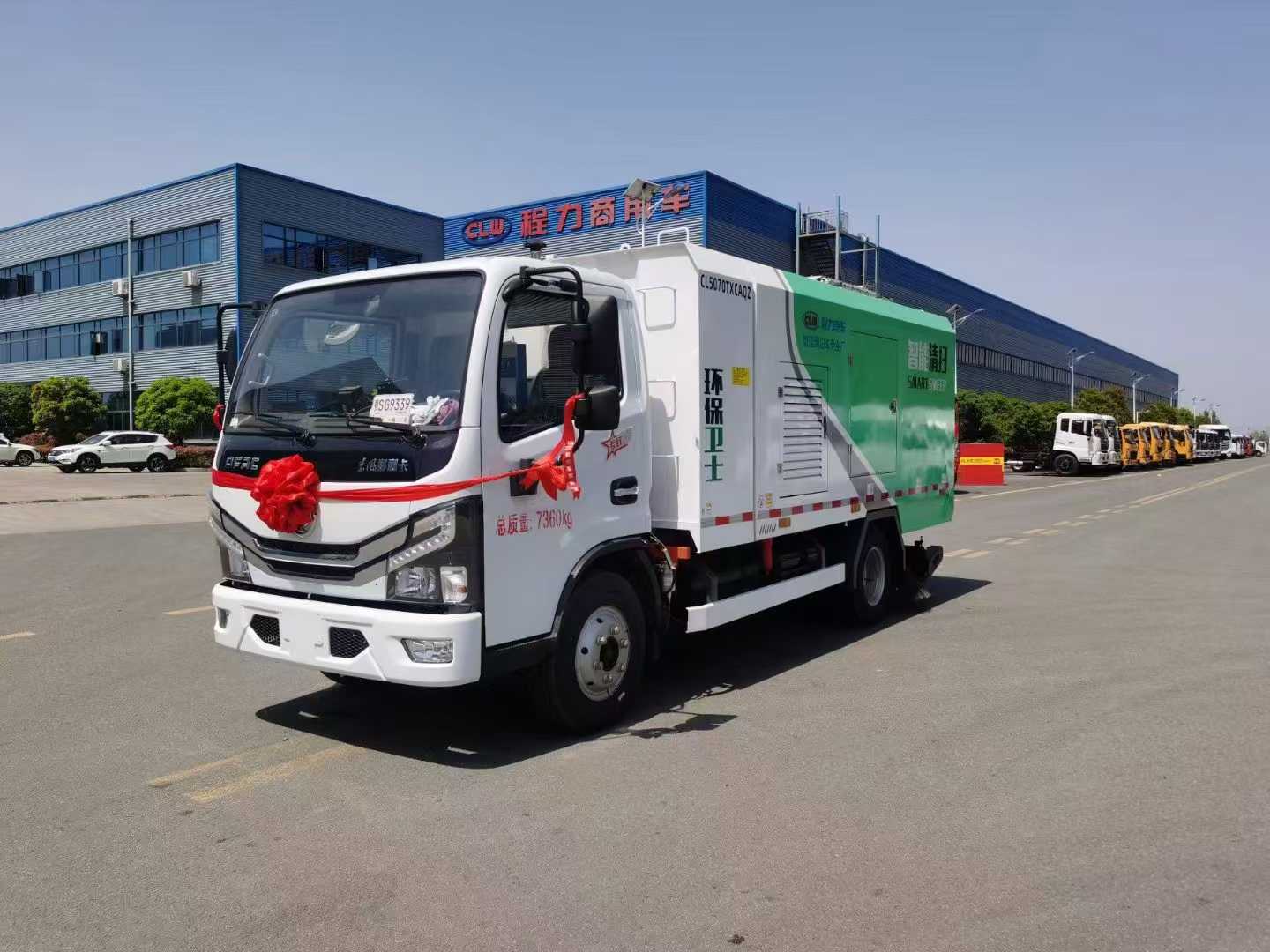 東風(fēng)小多利卡6方干濕兩用洗掃車